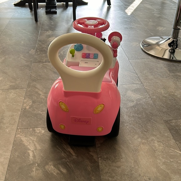 Disney toddler car with multi functions. - Picture 4 of 5